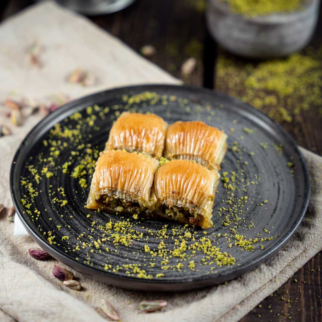 ANTEP FISTIKLI HIŞIR BAKLAVA